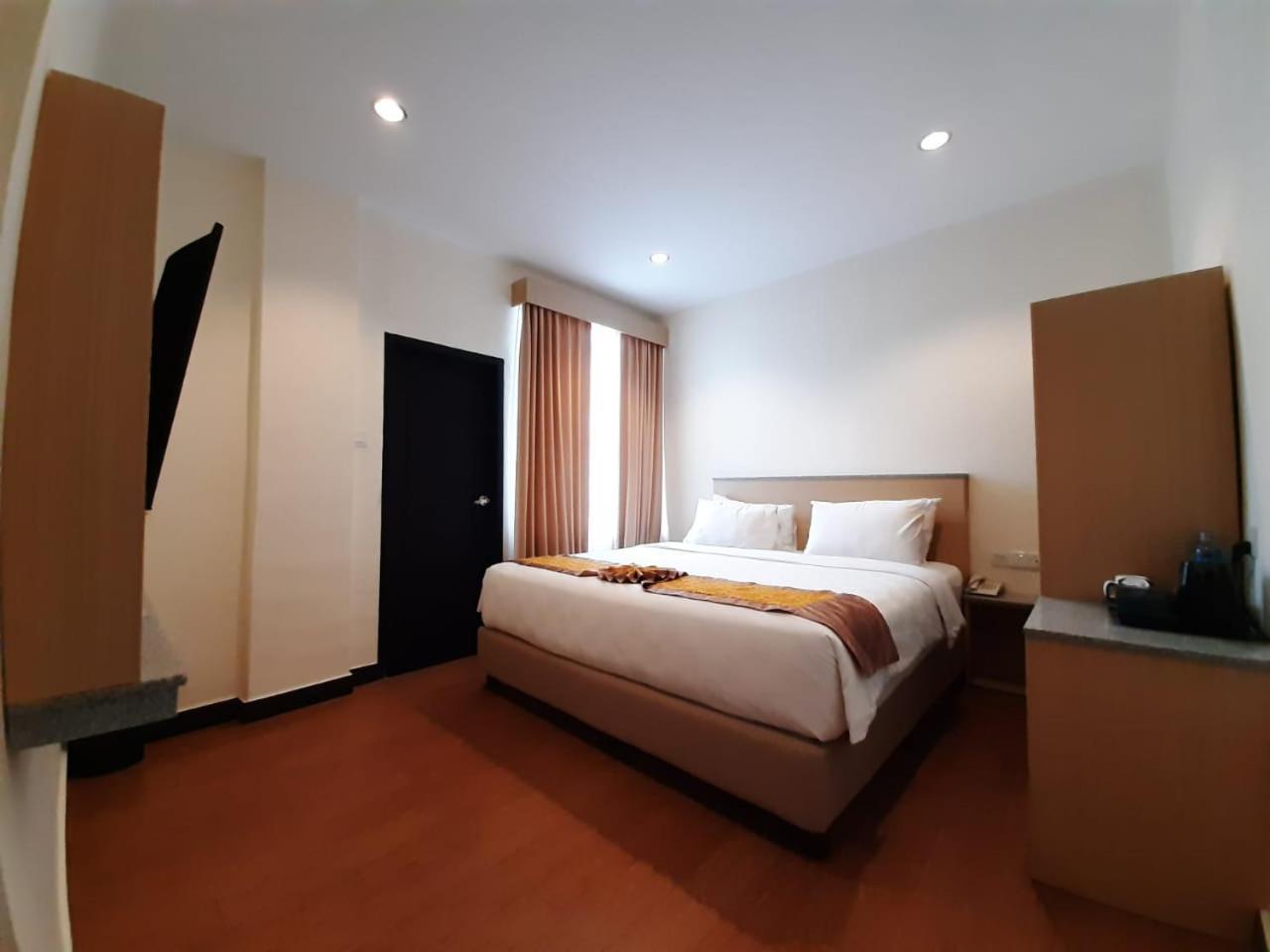 Batam Harbour Boutique Hotel & Spa Nagoya Room photo