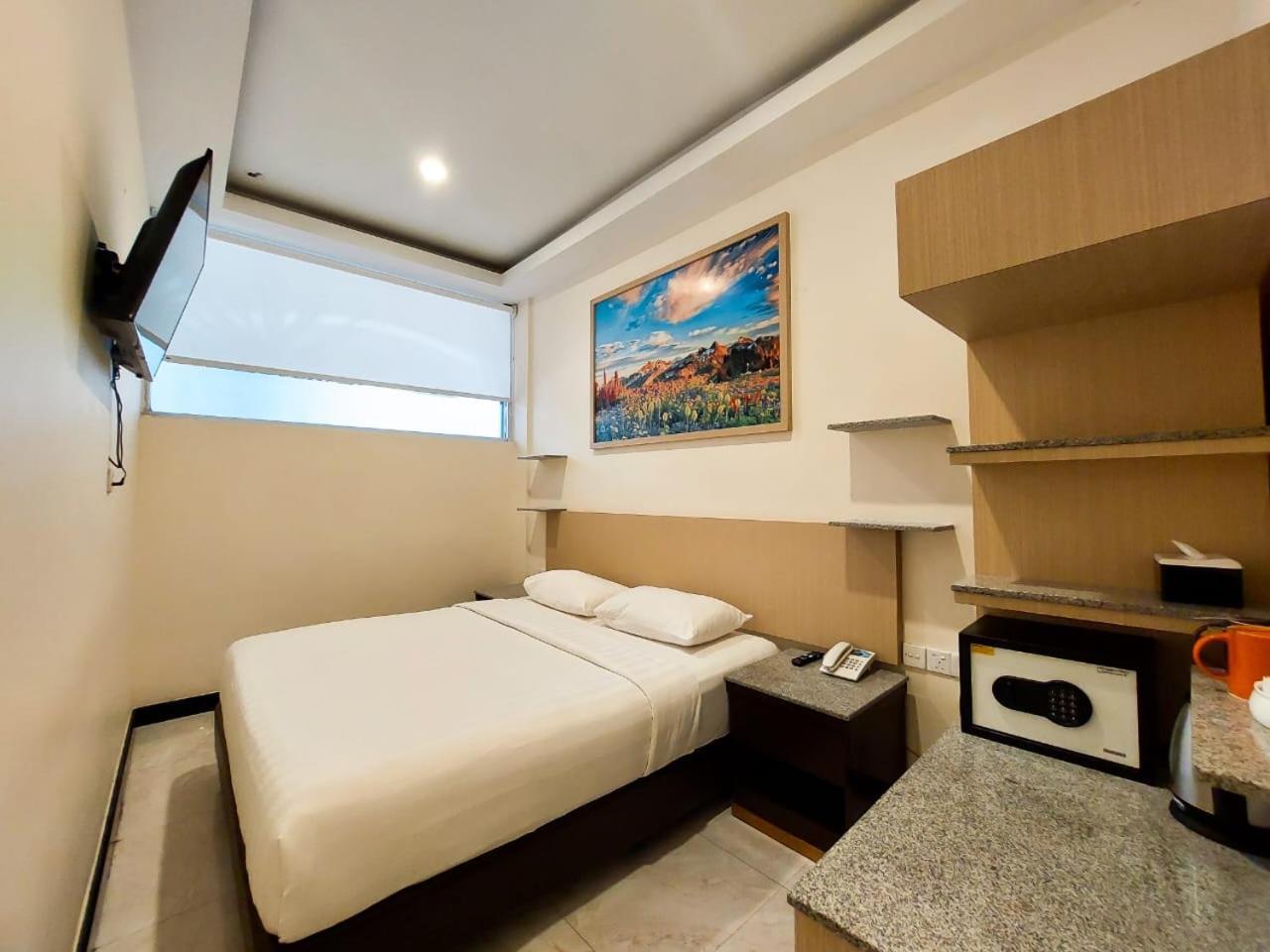 Batam Harbour Boutique Hotel & Spa Nagoya Room photo